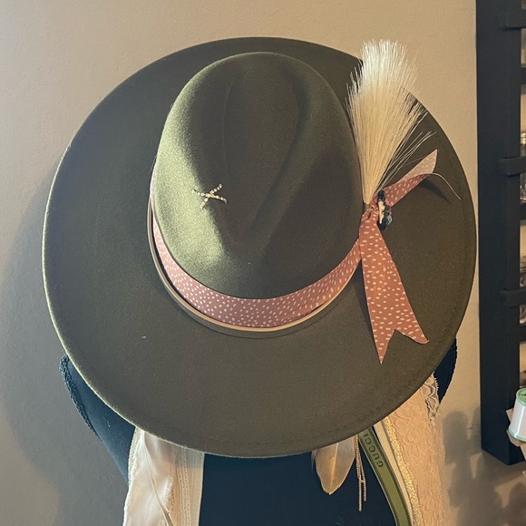 Custom made hat - Picture 2 of 4